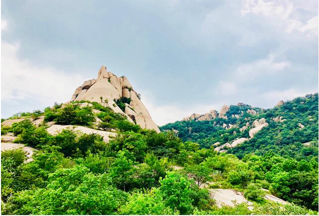 以幻灯方式浏览 河南:青少年免费游嵖岈山
