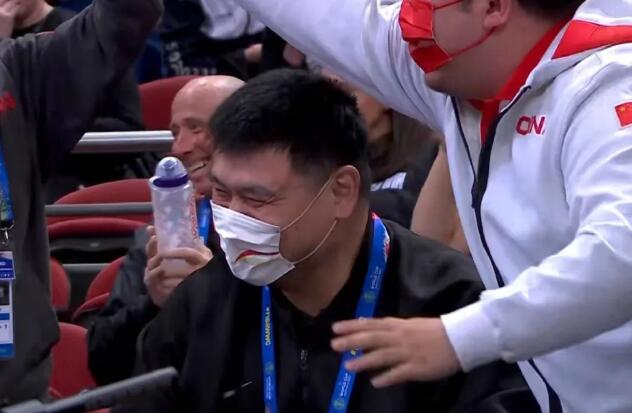 姚明笑了 你对此有什么想说?