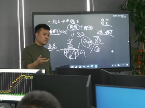 https://www.henanw.com.cn/files/allimg/2404/2039494I5-8.png